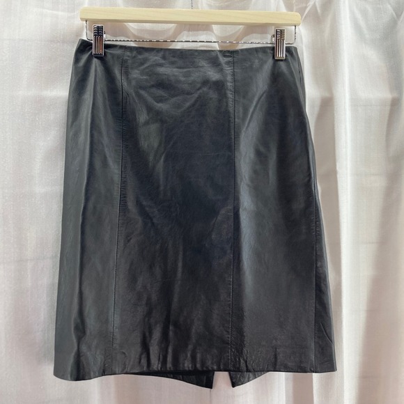 Talbots Dresses & Skirts - Talbots Petite Black 100% Leather Pencil Skirt 4P Knee Length Zip Back Slit Soft